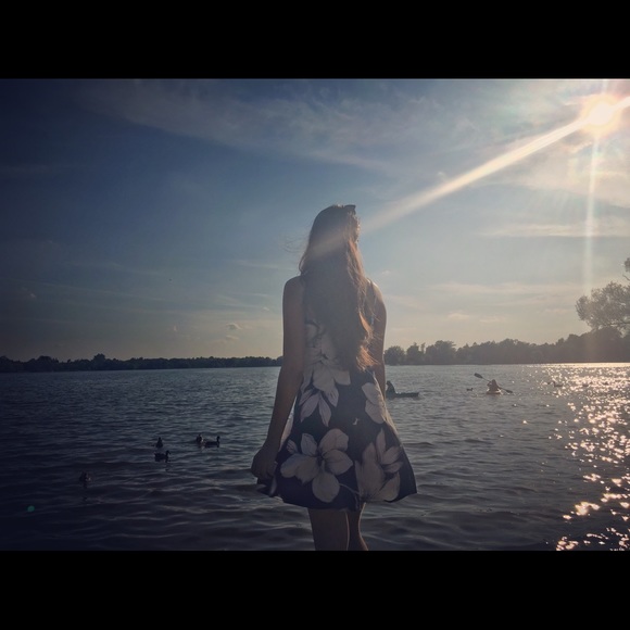 Dynamite Floral Summer Dress - Picture 2 of 2